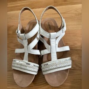 Cobb Hill by New Balance Women's Cream Sandals